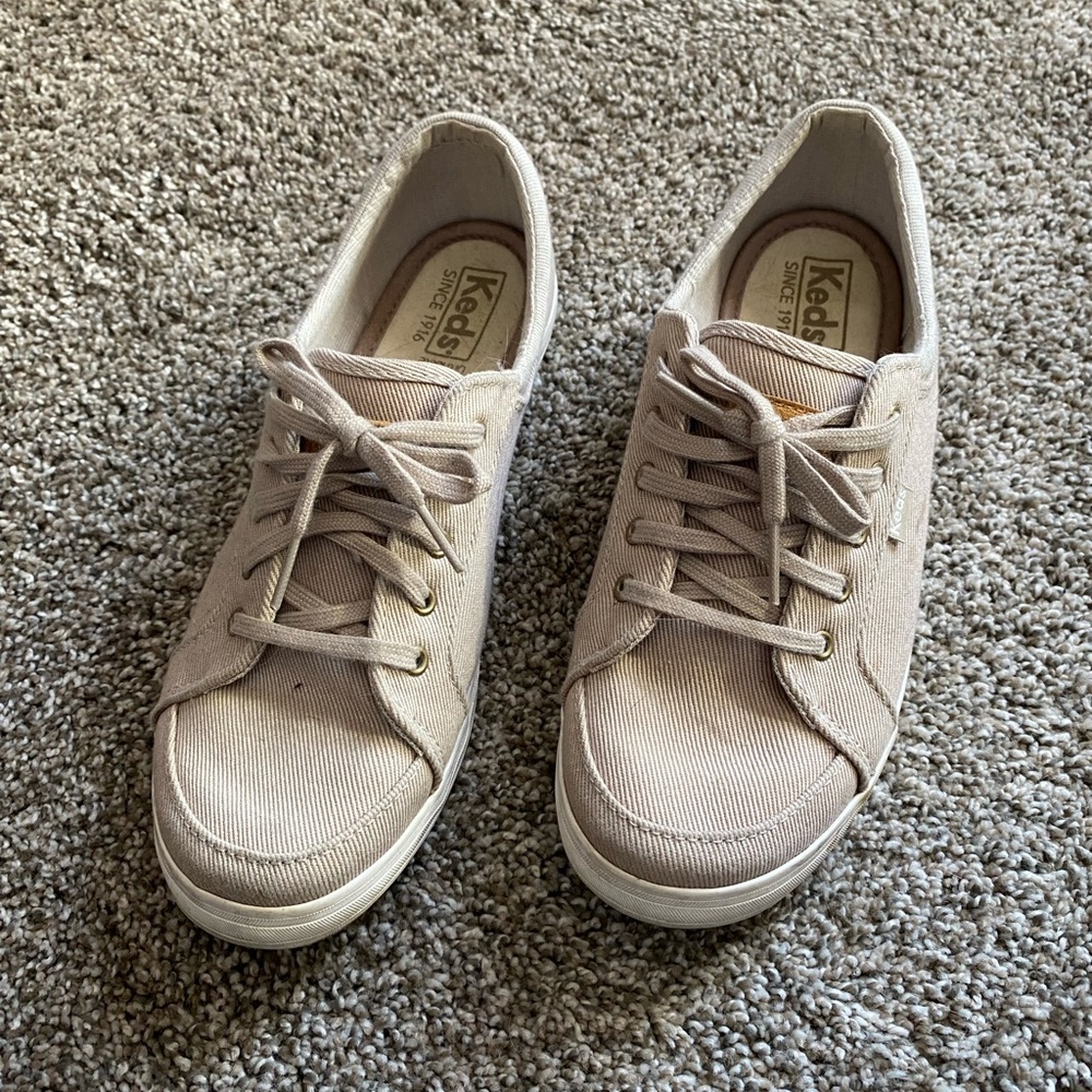 Keds Flats